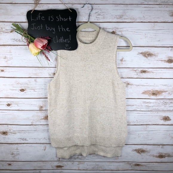 Lou & Grey Tops - Lou & Grey hi low side slits sleeveless knit top